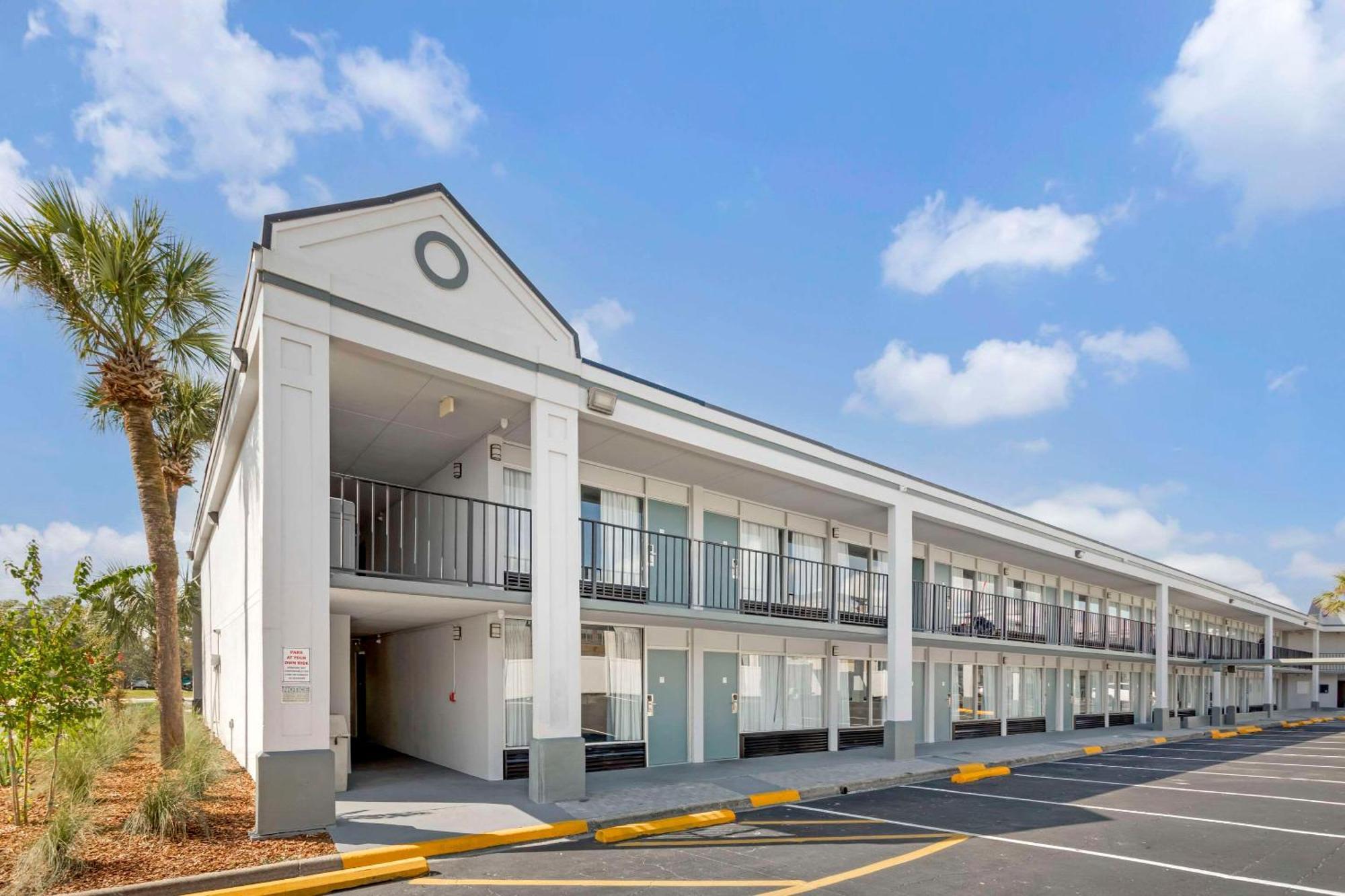 Rodeway Inn Orange Park Exterior foto